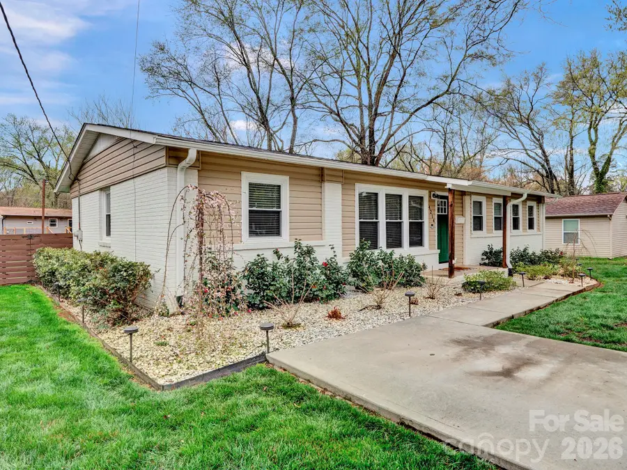 4214 Vinetta Court, Charlotte, NC 28215 - #3