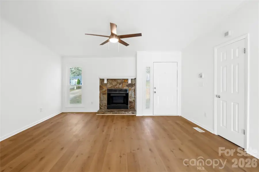 8122 Strawberry Point Drive, Charlotte, NC 28215 - #3