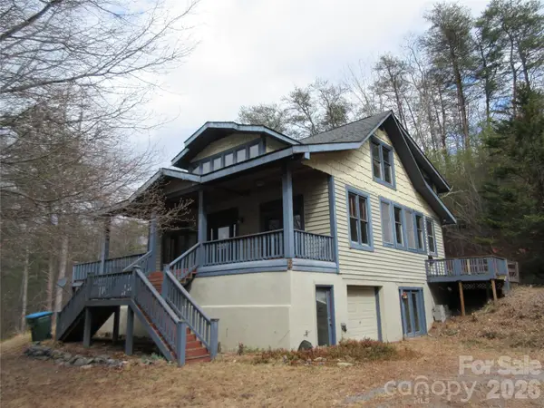373 Shumont Road, Black Mountain, NC 28711