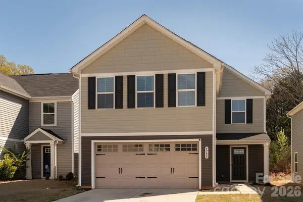 4208 Bowline Drive, Charlotte, NC 28269