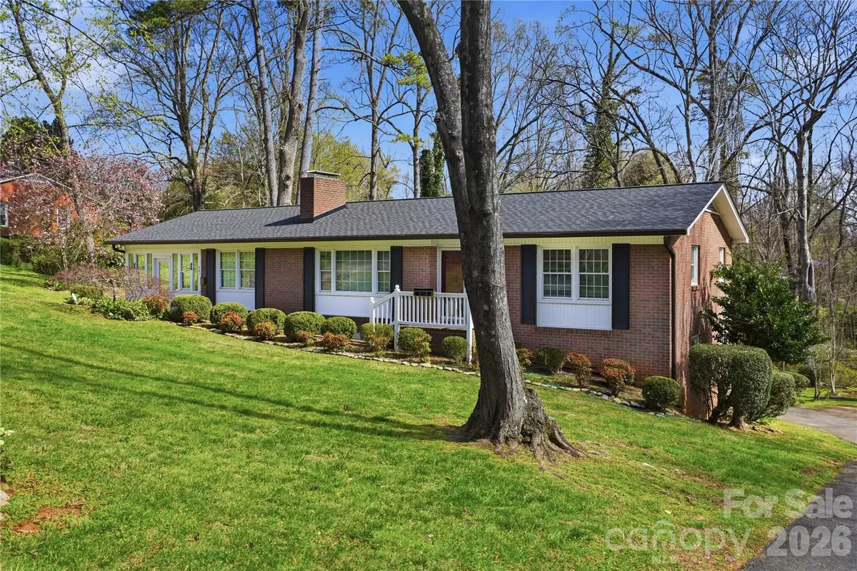 401 E End Avenue, Statesville, NC 28677 - #1