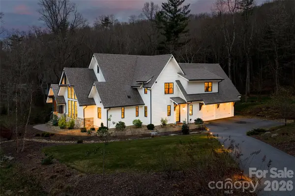 450 Barrington Drive, Asheville, NC 28803