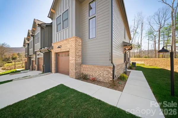 128 Collin Place, Asheville, NC 28804