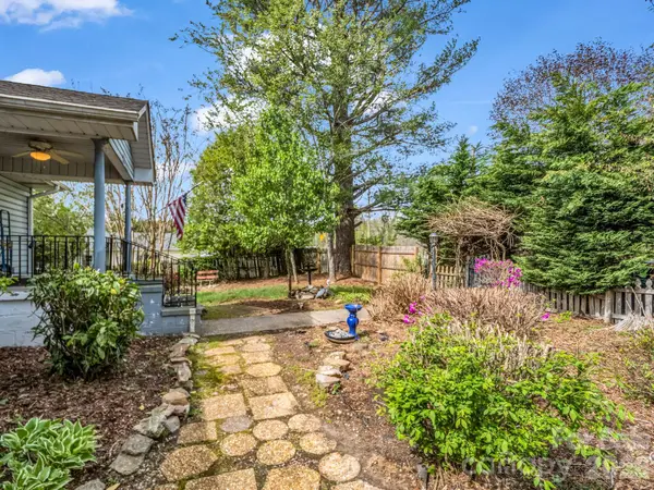 110 Houston Street, Hendersonville, NC 28792