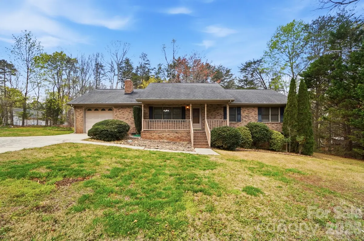 914 Spring Lake Drive, Iron Station, NC 28080 - #1