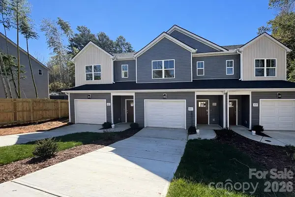 655 Stillgreen Lane, Charlotte, NC 28214