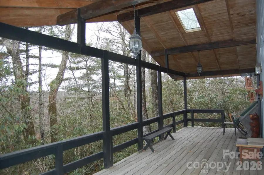 202 Knoll Circle, Newland, NC 28657 - #2