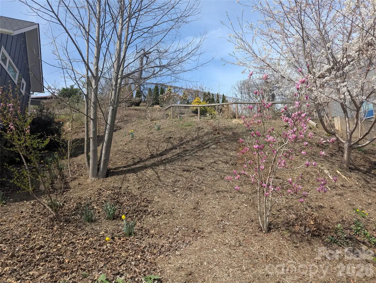 39 Jefferson Drive, Asheville, NC 28801 - #1