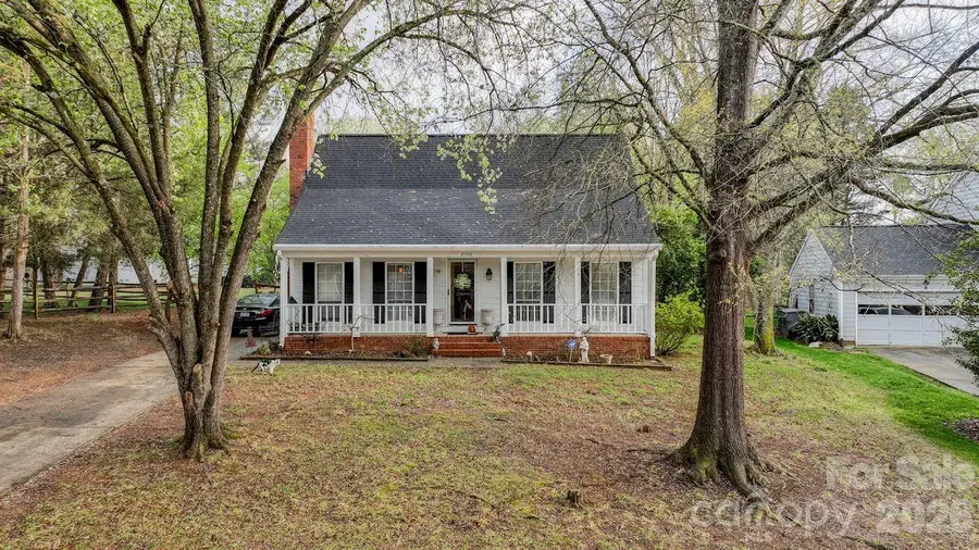 8908 Golf Ridge Drive, Charlotte, NC 28277 - #2