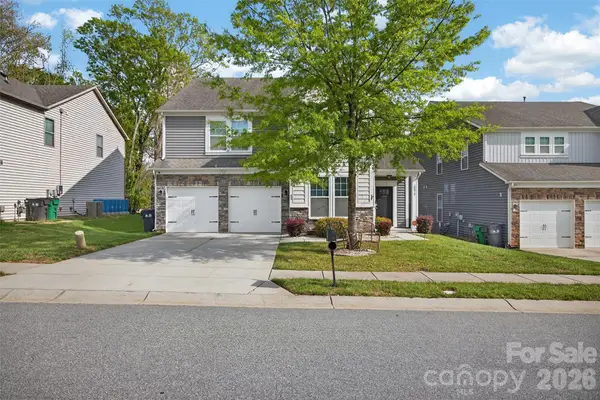 10012 Michael Crossing Drive, Charlotte, NC 28213