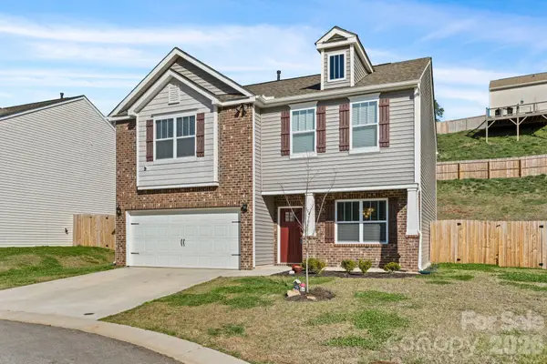 814 Monterey Court, Asheville, NC 28806