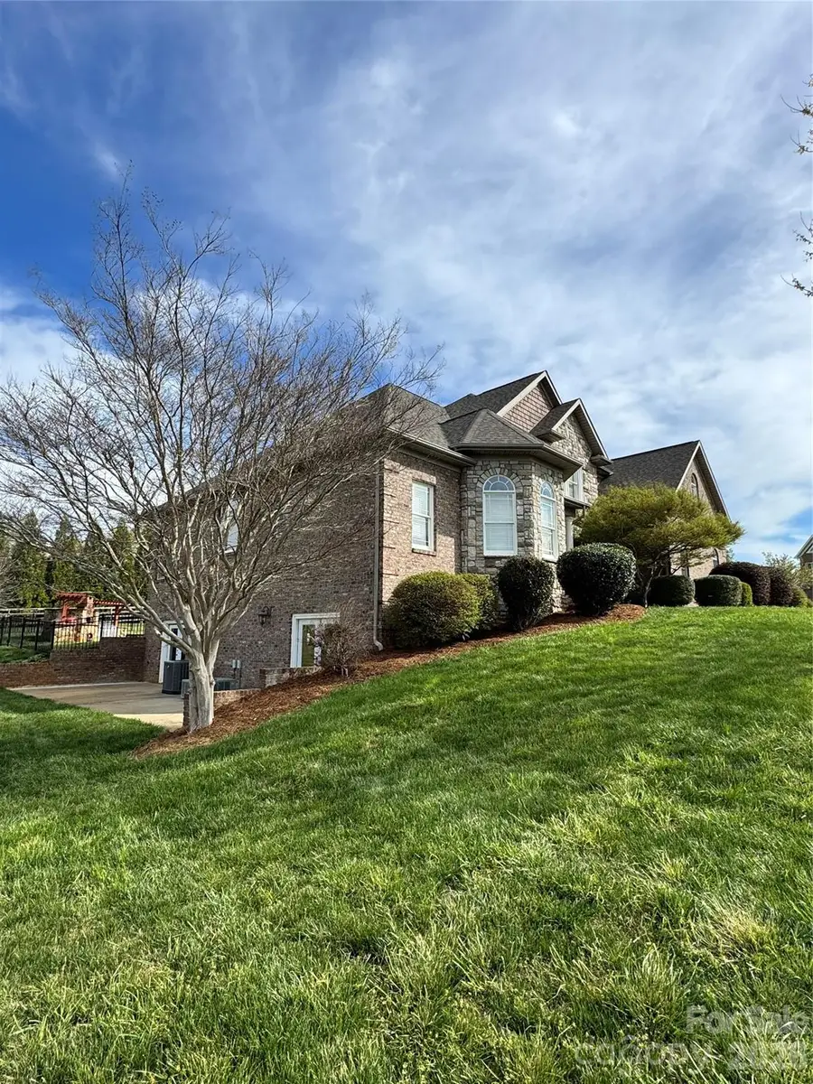 5873 Bakers Point, Hickory, NC 28602 - #3