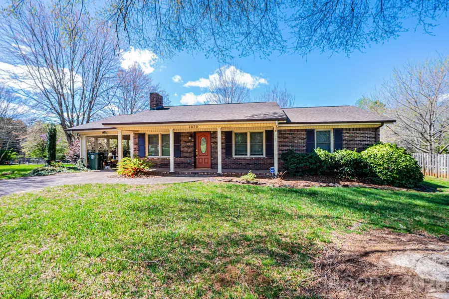 1070 S College Avenue, Newton, NC 28658 - #2