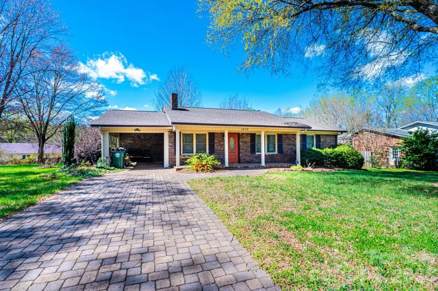 1070 S College Avenue, Newton, NC 28658 - #3