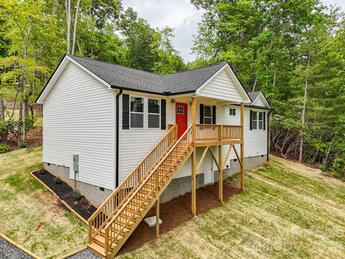 2506 Turnpike Road, Horse Shoe, NC 28742 - #1