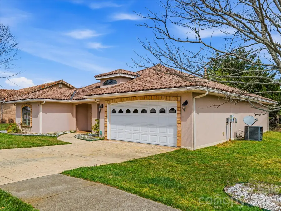 44 Pacifico Drive, Asheville, NC 28806 - #3