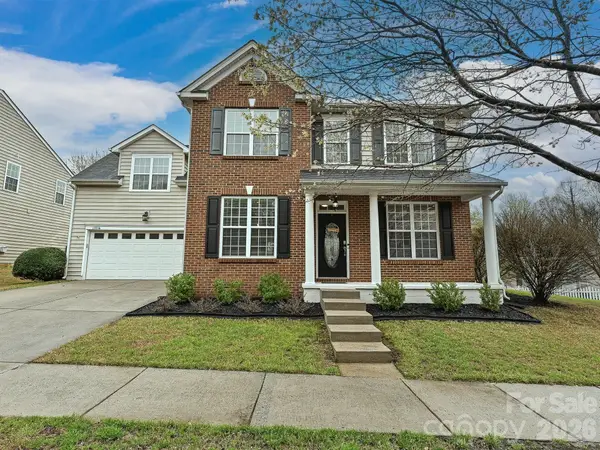 13716 Holly Stream Drive, Huntersville, NC 28078
