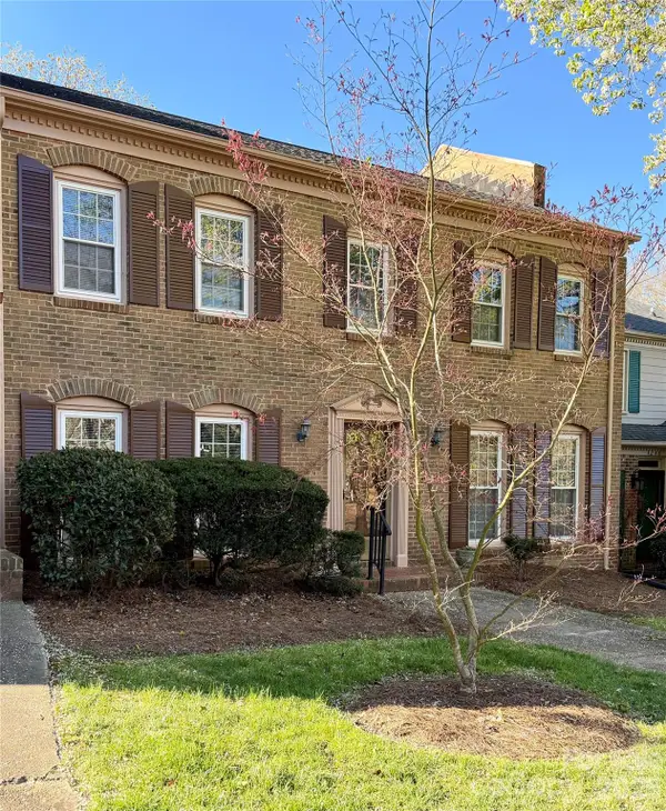 4248 Woodglen Lane, Charlotte, NC 28226