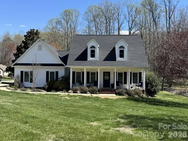 408 Mooreland Drive Ne, Conover, NC 28613