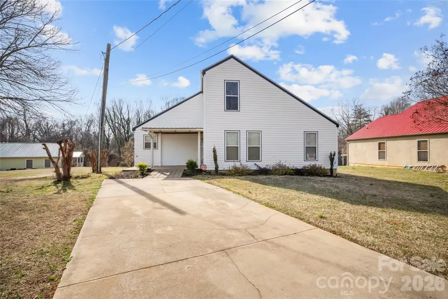 608 1/2 W Concord Street, Morganton, NC 28655 - #2