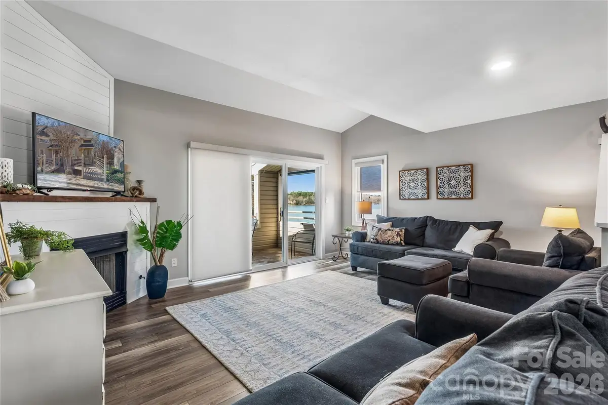 14021 Queens Harbor Road, Charlotte, NC 28278 - #1