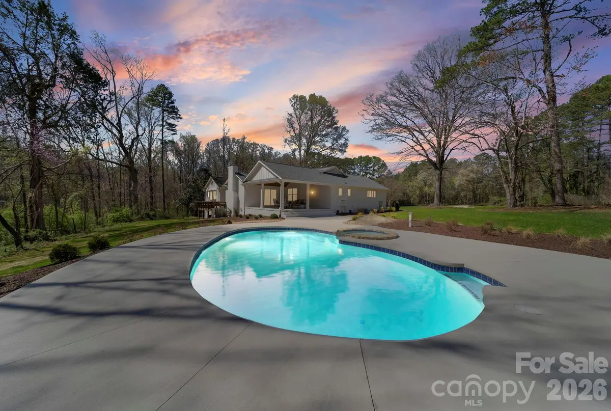 913 Kelly Road, Mount Holly, NC 28120 - #1