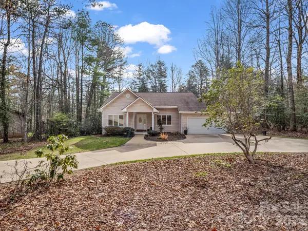 5 Hearthstone Lane, Flat Rock, NC 28731