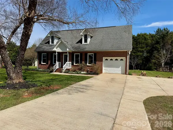 125 Equestrian Drive, Mooresville, NC 28115