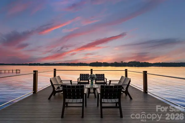 138 Lakefront Drive, Mooresville, NC 28117