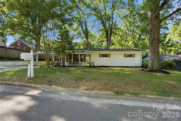 25 Ridenhour Court Se, Concord, NC 28205