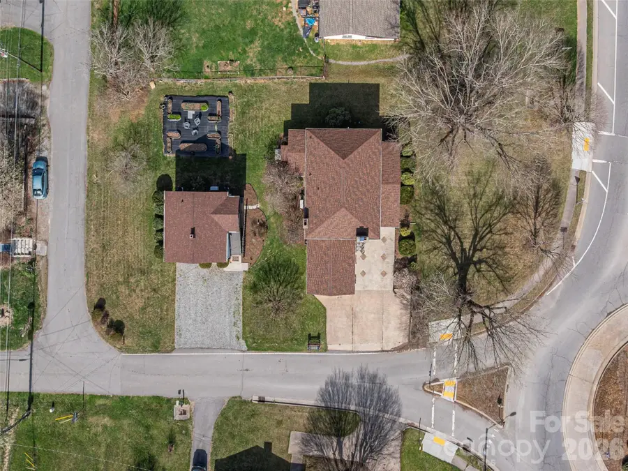 20 Zemery Lane, Waynesville, NC 28786 - #2