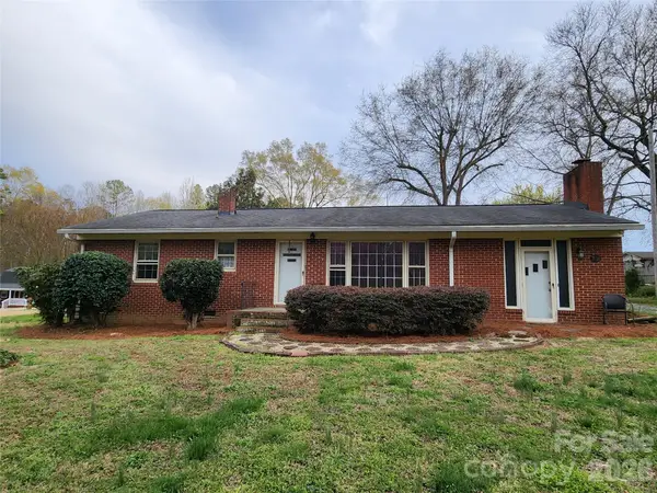 217 Saint John Street, Dallas, NC 28034