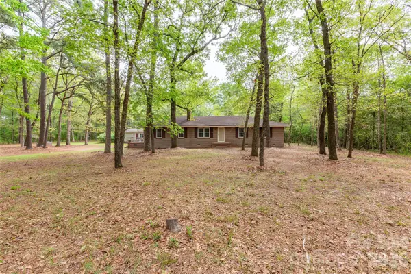 1224 Loop Road, Hookerton, NC 28538