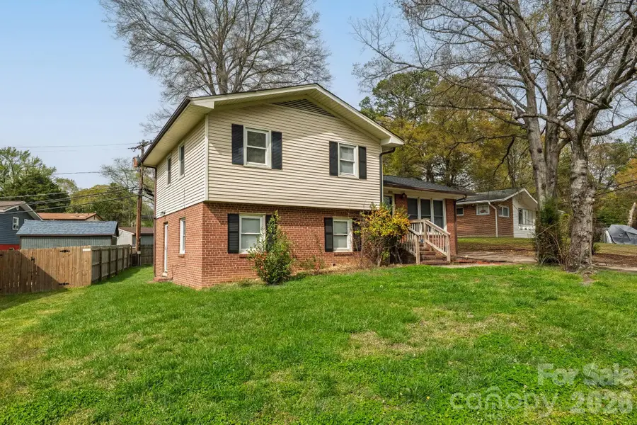 1211 Yuma Street, Charlotte, NC 28213 - #2