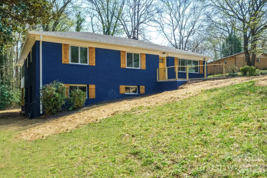 5000 Hoover Drive, Charlotte, NC 28269 - #3