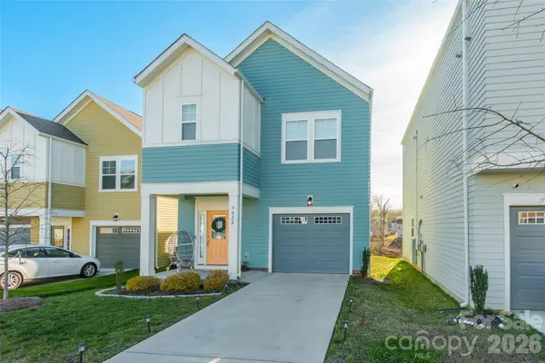 9022 Henry Thoreau Road, Charlotte, NC 28214