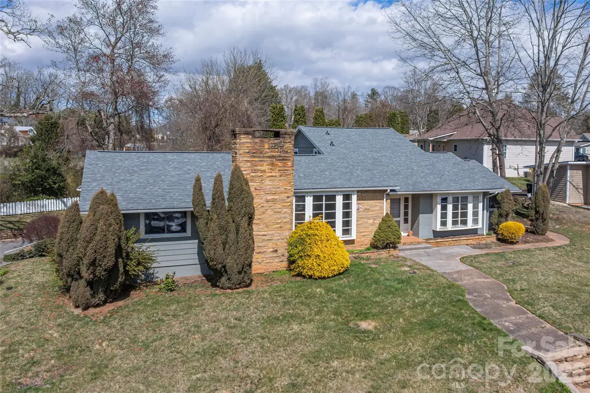 1159 N Main Street, Waynesville, NC 28786 - #1