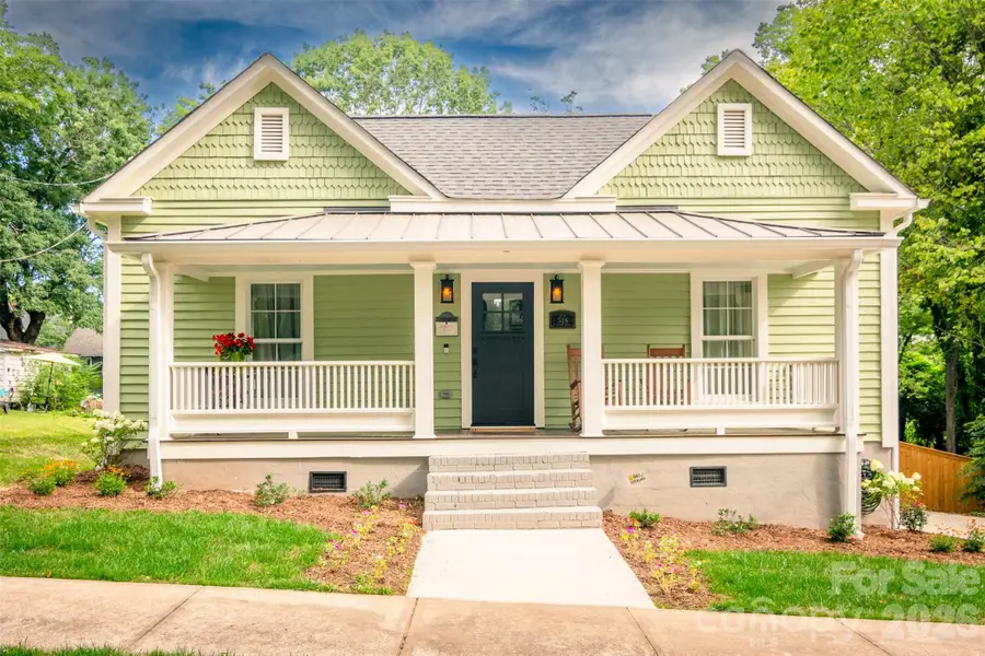 518 W Sharpe Street, Statesville, NC 28677 - #2
