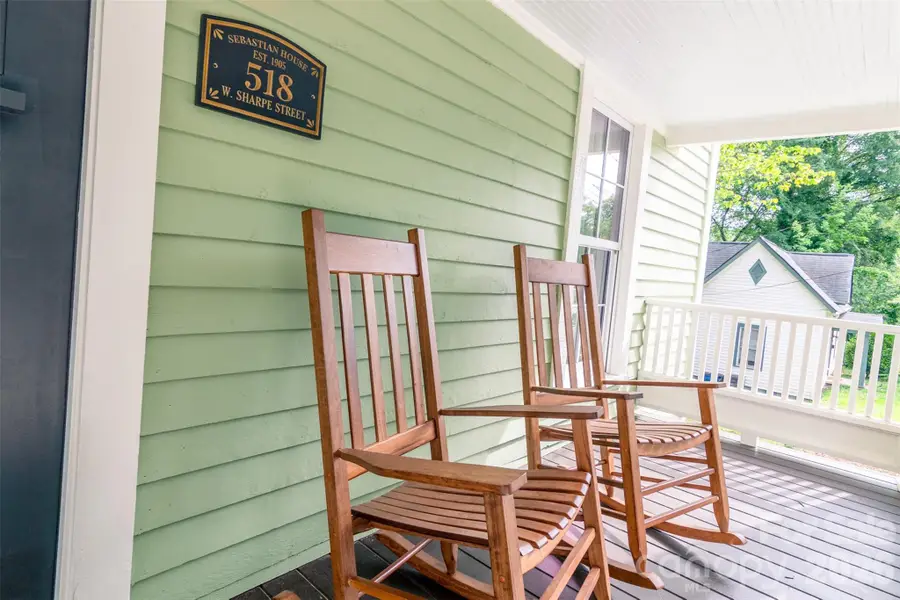 518 W Sharpe Street, Statesville, NC 28677 - #3