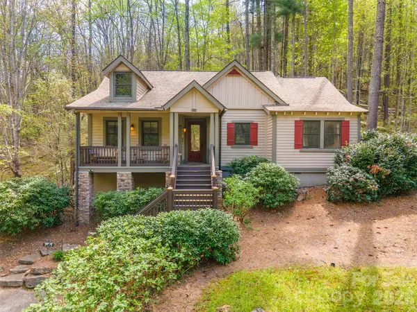 82 Meadow Ridge Court, Tuckasegee, NC 28783