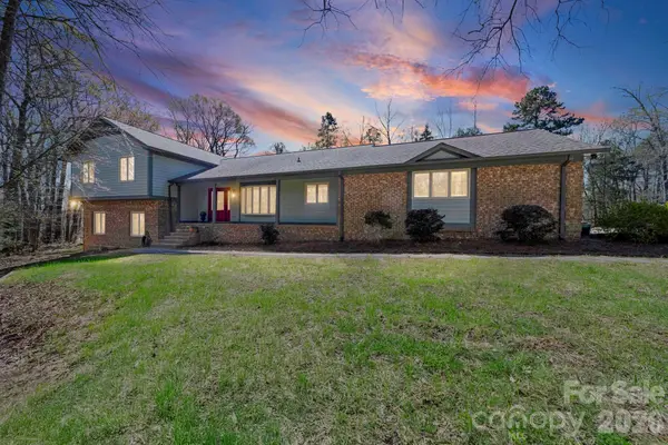 208 Falcon Drive, Concord, NC 28025