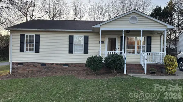 105 Chadwick Circle, Dallas, NC 28034