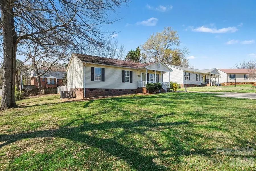 105 Chadwick Circle, Dallas, NC 28034 - #3