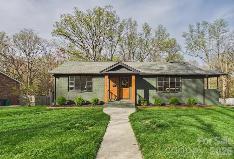 4207 Somerdale Lane, Charlotte, NC 28205 - #2