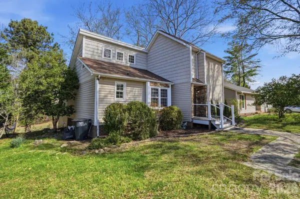 6046 Windjammer Drive, Tega Cay, SC 29708