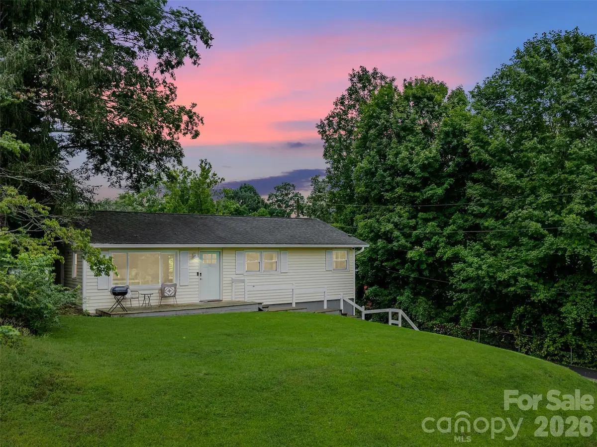 11 Oakley Dogwood Drive, Asheville, NC 28803 - #1