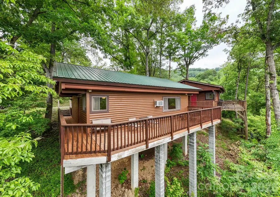 307 Blue Ridge Parkway, Bryson City, NC 28713 - #3