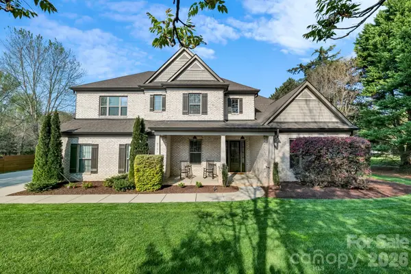 8721 Armstrong Park Drive, Charlotte, NC 28277