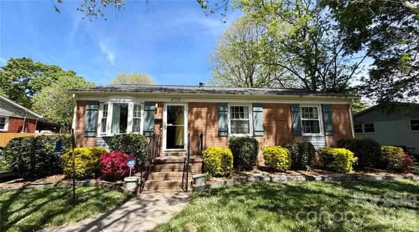4516 Brooktree Drive, Charlotte, NC 28208