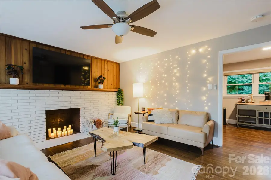 4920 Raymond Place, Charlotte, NC 28205 - #3